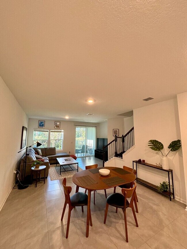 Foto del edificio - 3BR - 2 1/2 Bath Townhome in Saint Augusti...