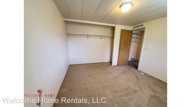 Building Photo - 2 br, 2 bath House - 10900 Kuhlman Rd. SE #28