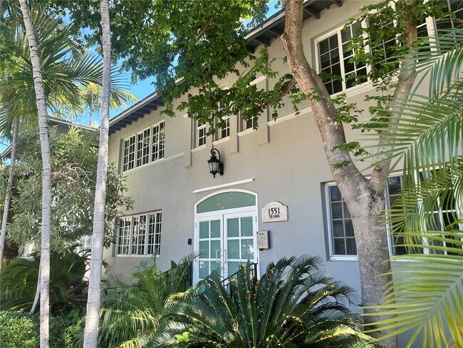 Foto del edificio - 1551 West Ave