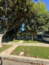 Building Photo - 335 S Grand St