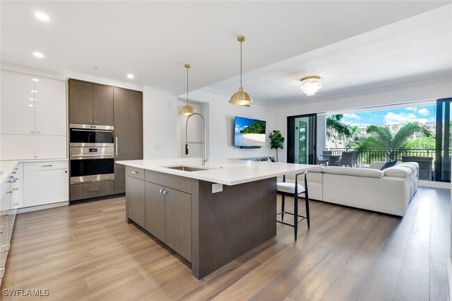 Building Photo - 1130 3rd Ave S