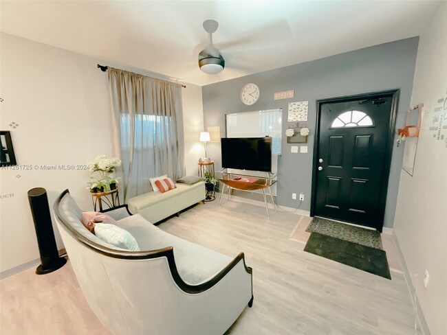 Photo - 3680 SW 26th St House