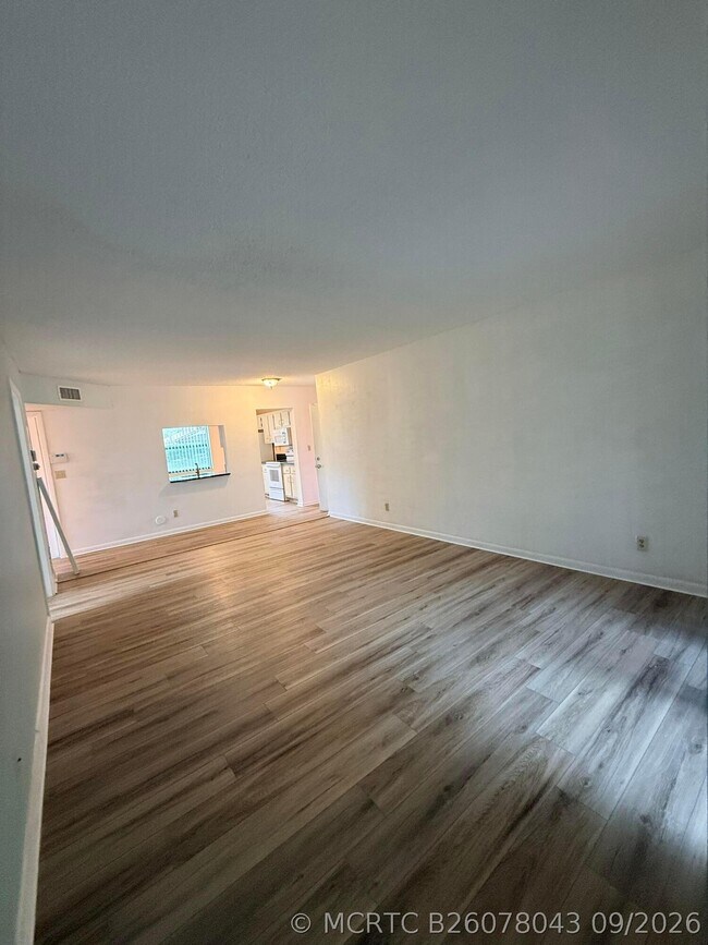Building Photo - 7406 Woodmont Ave