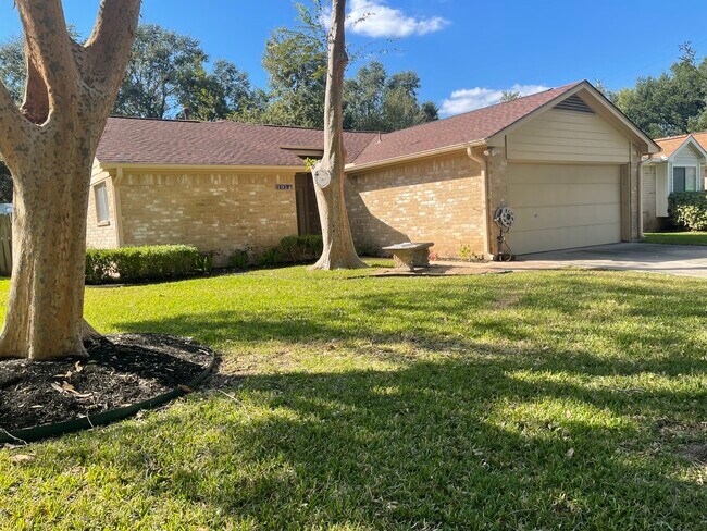 Photo - 2914 Whetrock Ln House