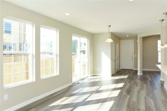 Building Photo - 7593 S Yakima Ct