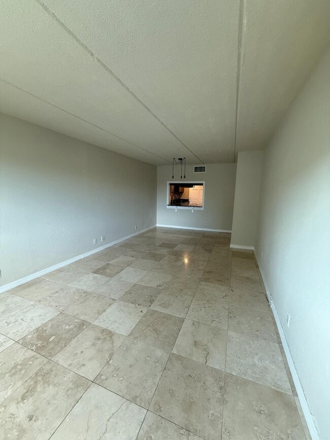 Foto del edificio - 4500 N Flagler Dr