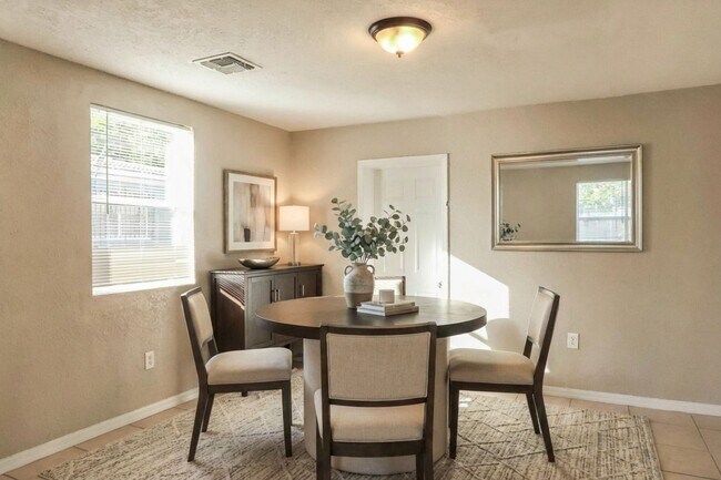 Foto del edificio - 3 Bedroom, 1 Bathroom Home for Rent in Tampa!