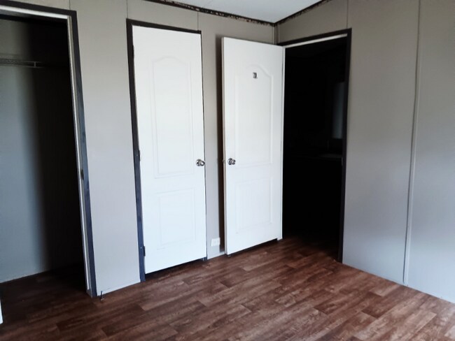 Foto del edificio - 115 Mobile Ln