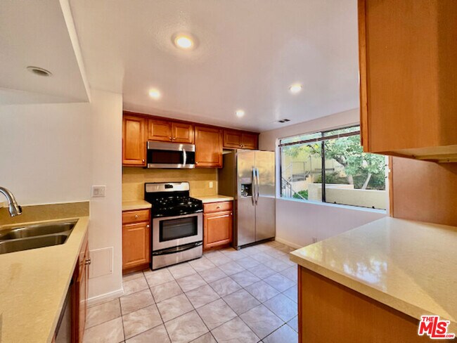 Foto del edificio - 3712 Evans St W