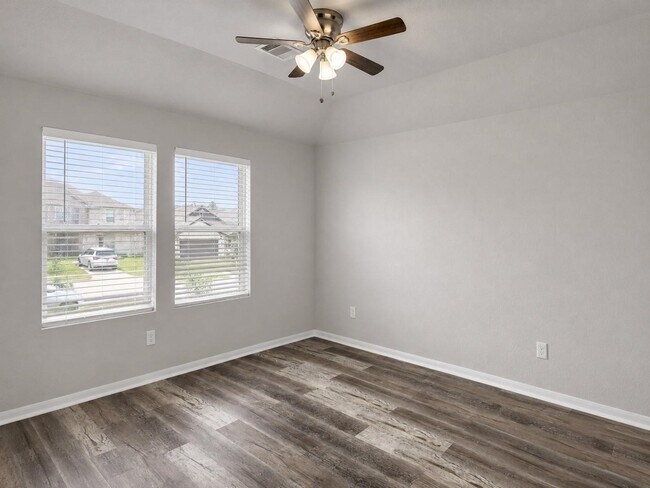 Building Photo - 2110 Artic Loon Dr