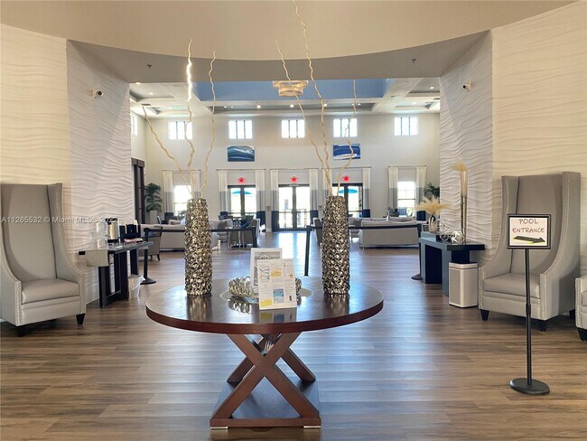 Foto del edificio - 16925 SW 95th St