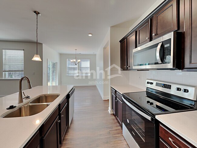Building Photo - 7100 Garrett Ct