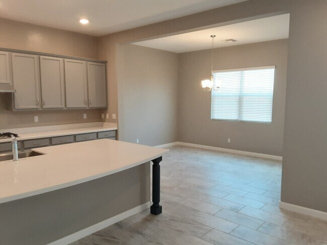 Building Photo - 9350 W Lone Cougar Way
