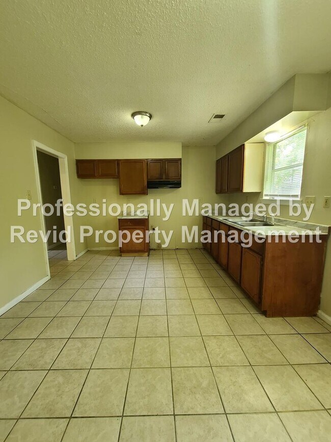 Foto del edificio - Charming 3 bedroom home