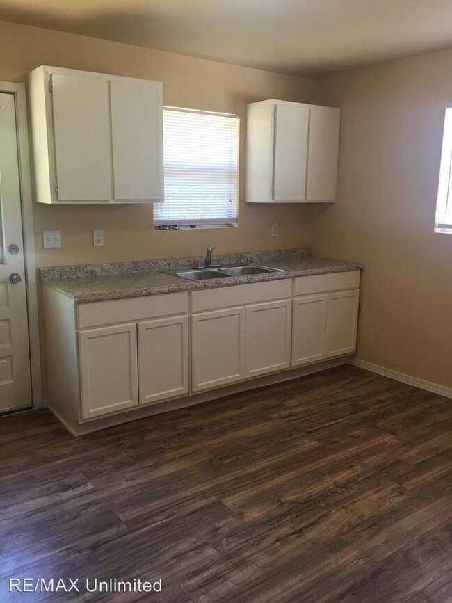 Building Photo - 2 br, 1 bath House - 1614 Santa Rita