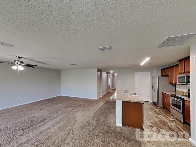 Foto del edificio - 464 Harley Dr