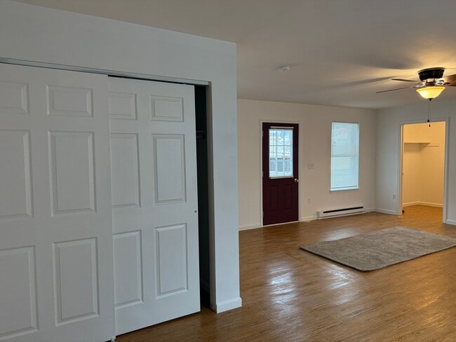 Foto del edificio - 10 Locust Ln