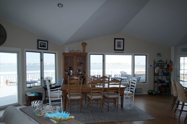 Building Photo - 350 Dune Rd