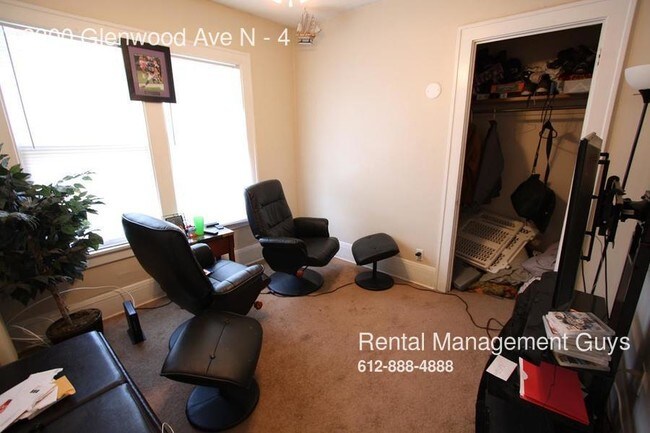 Foto del edificio - Quiet 1 Bedroom Apartment