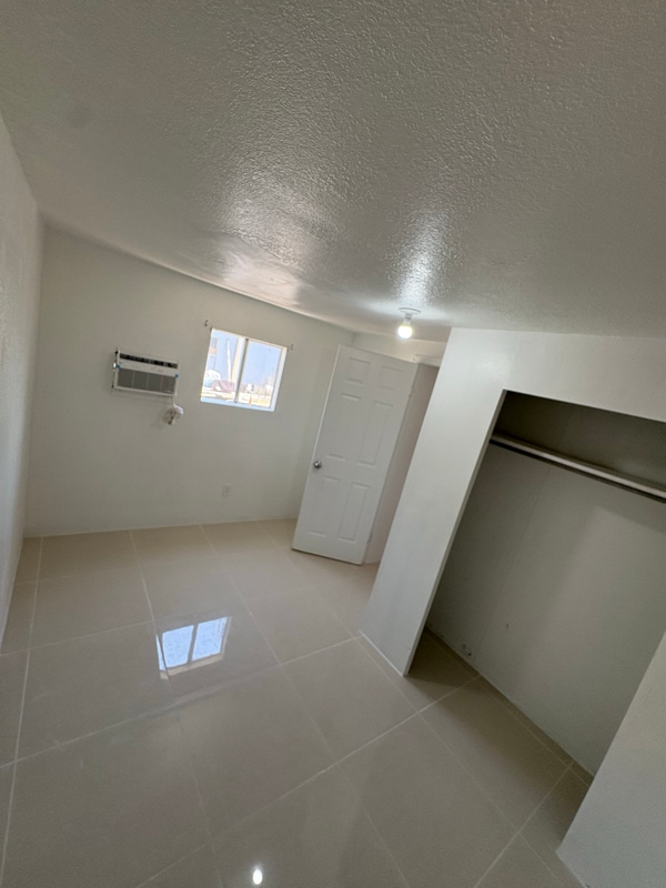 Building Photo - 1331 SW 129th Ave