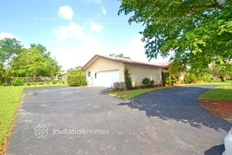 Building Photo - 10851 NW 32nd Ct