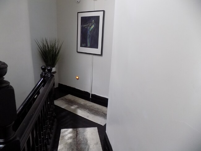 Foto del edificio - 2920 Parkwood Ave