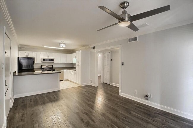 Foto del edificio - 1304 Summit St