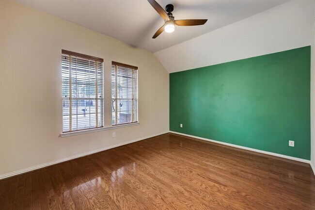 Foto del edificio - 18610 Oxenberg Manor Ln