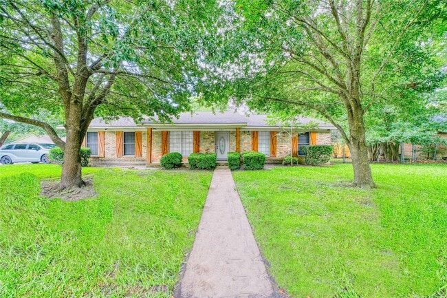 Building Photo - 5911 Dawnridge Dr