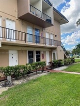 Building Photo - 3901 SW 109th Ave