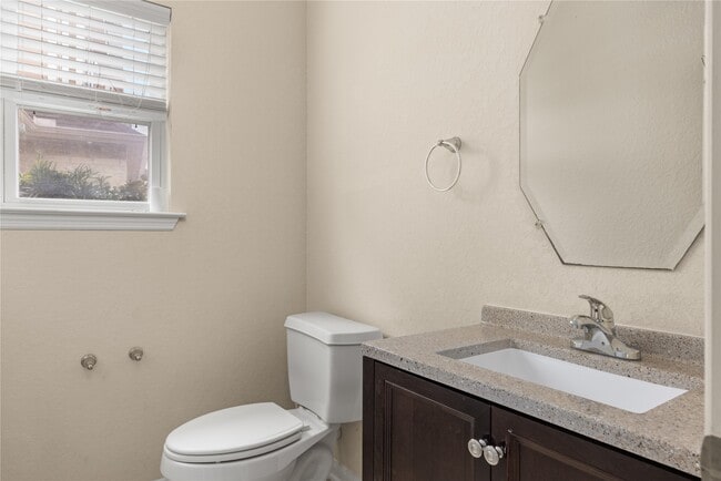 Building Photo - 12918 Iris Garden Ln