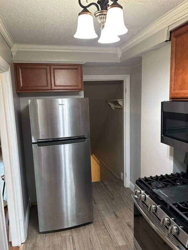 2828 Wooster Rd, Rocky River, OH 44116 Townhome Rentals in Rocky