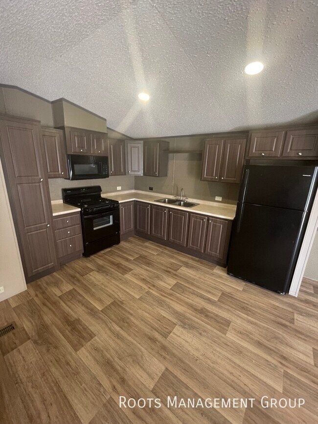 Building Photo - Home Available to Lease - Apply Today!