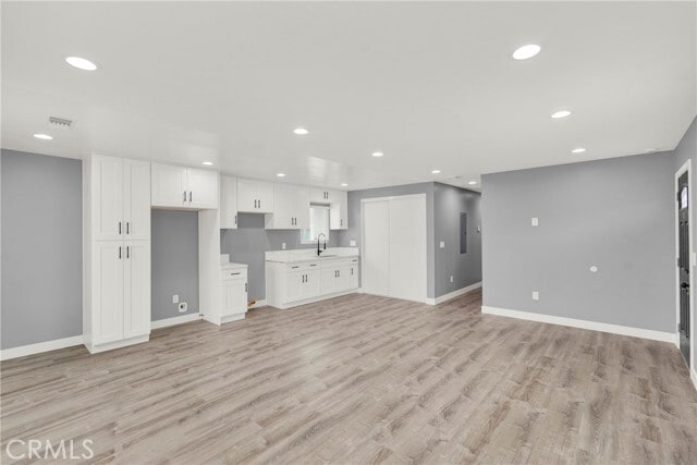 Building Photo - 5646 Deodar St