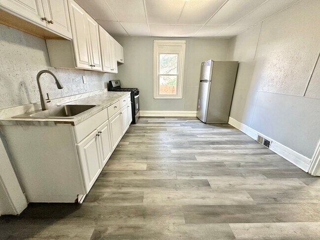 Foto del edificio - 223 S 3rd St