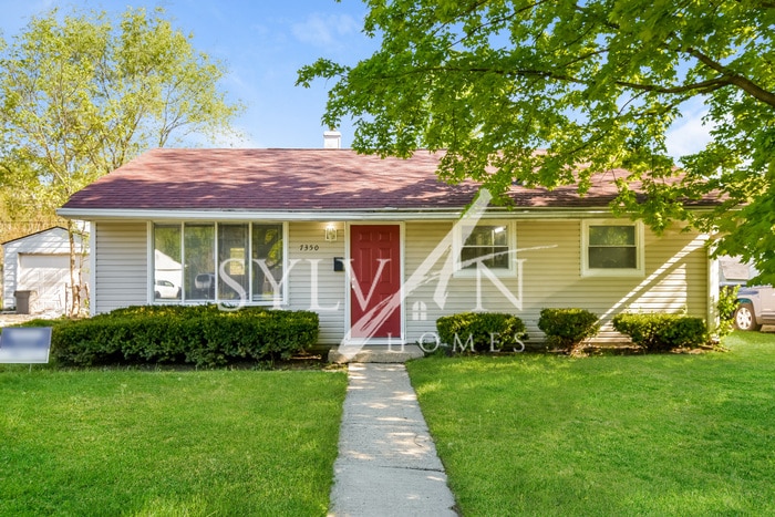 Enjoy living the good life in this 3 bedro... - Enjoy living the good life in this 3 bedro...