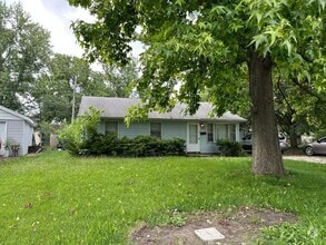 Building Photo - 1405 Holly Hill Dr