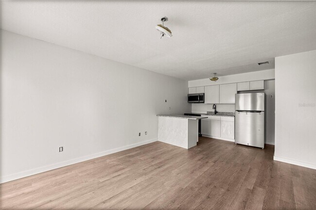 Foto del edificio - 2931 SE 52nd Ave