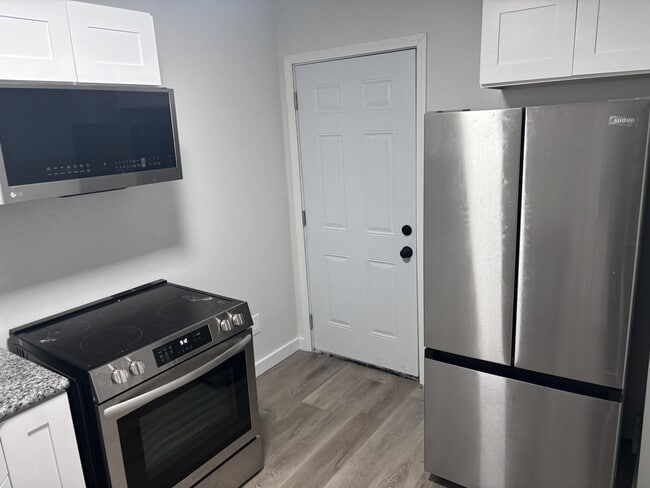 Foto del edificio - 2747 Washington Ave