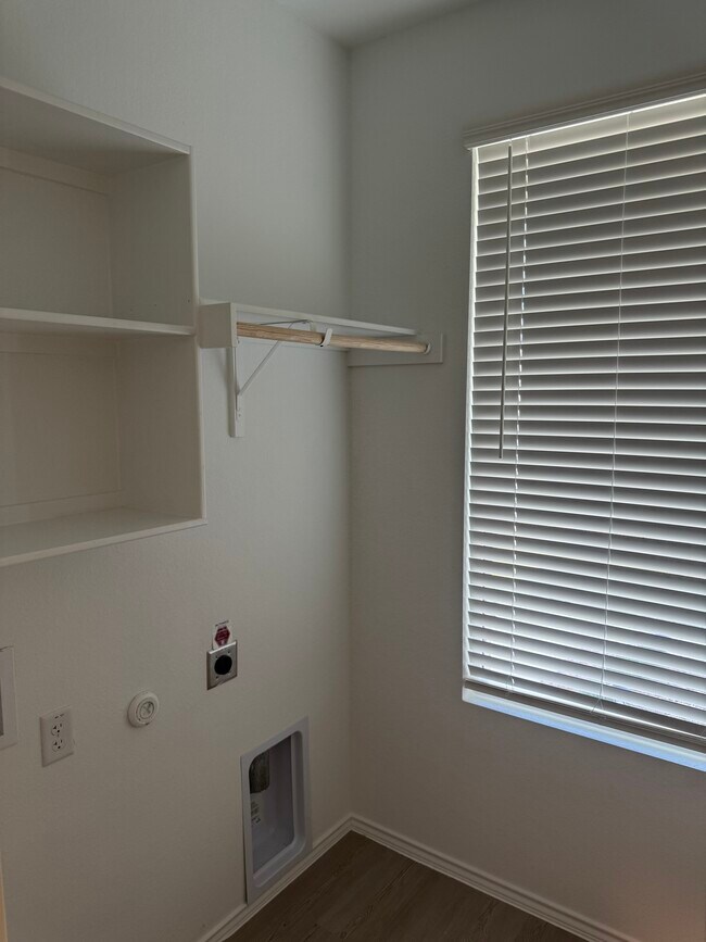 Building Photo - 13400 Trumpet Creeper Dr