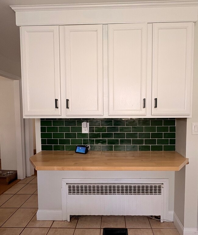 Kitchen - 96 Margarite Rd