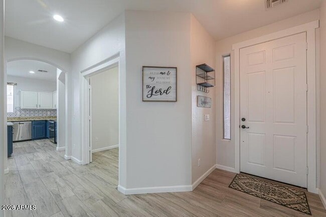 Building Photo - 1629 E Prickly Pear Pl