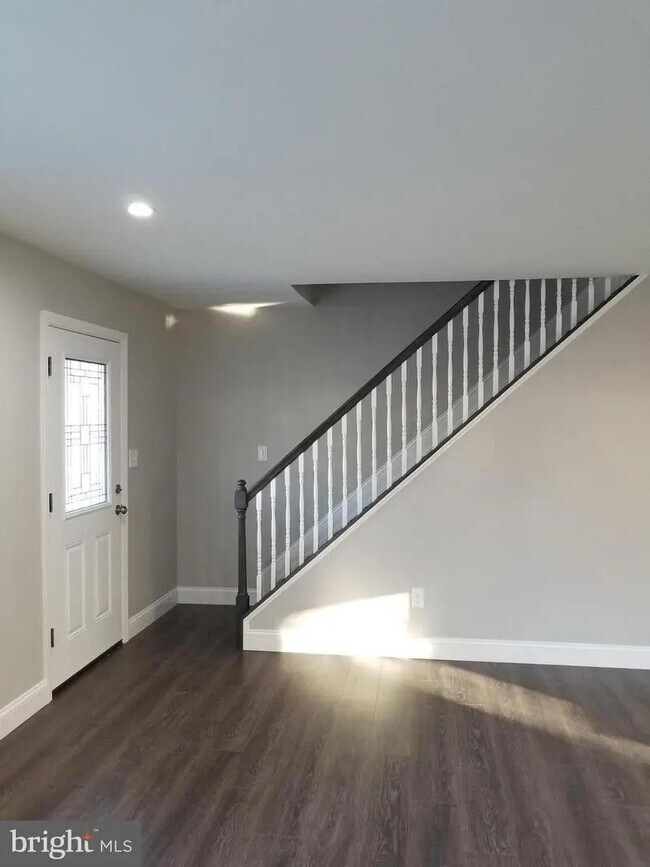 Building Photo - 3007 Teak Ln