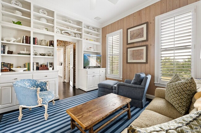 Foto del edificio - 64 Tradewind Ct