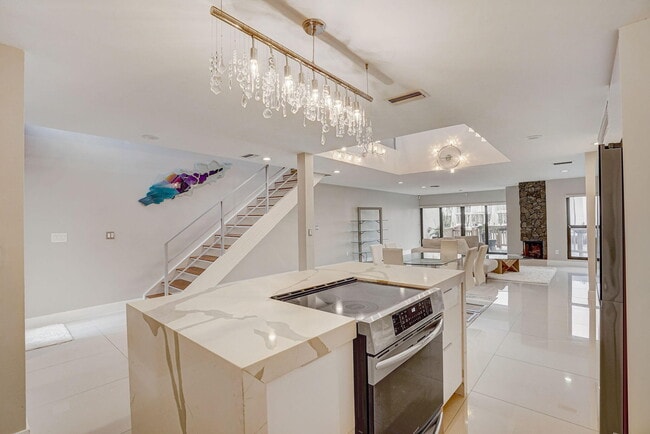 Foto del edificio - 1127 Boca Cove Ln