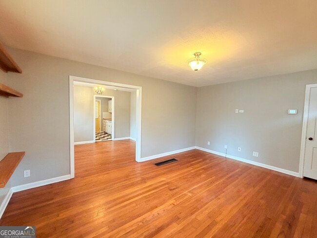 Foto del edificio - 963 Prospect Ave SE