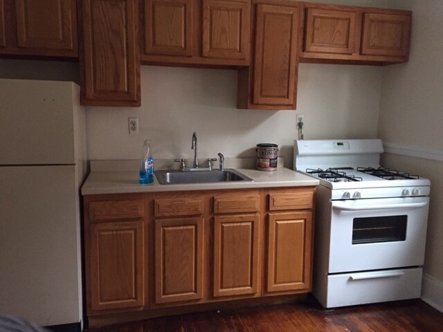 Foto del edificio - 31 Charter Oak Pl