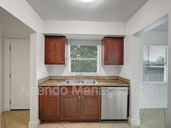 Building Photo - 8475 SW 94th St