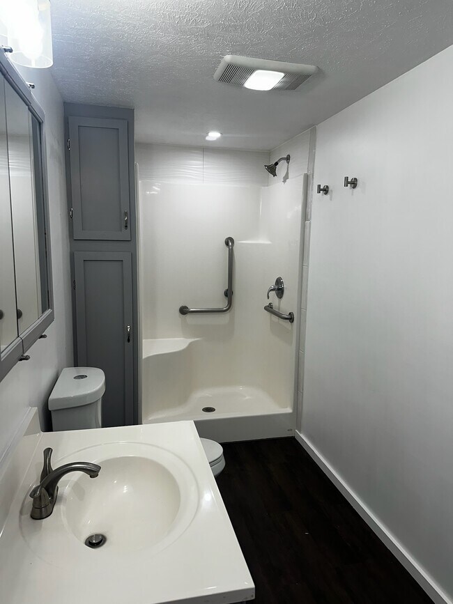 Foto del edificio - 13993 US-19