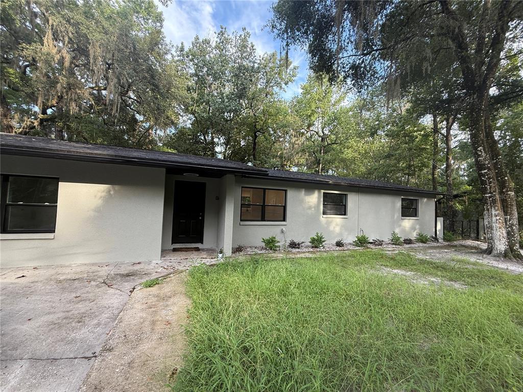Foto principal - 3901 SE 13th Terrace